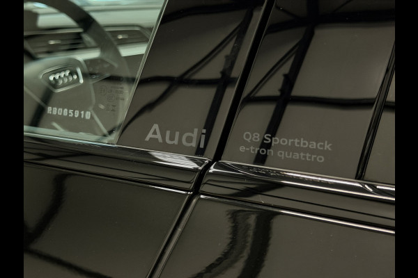 Audi Q8 Sportback e-tron 55 quattro S Comp 115 kWh|Pano|RS Stoelen|luchtvering|Stuur/Stoelverwarming