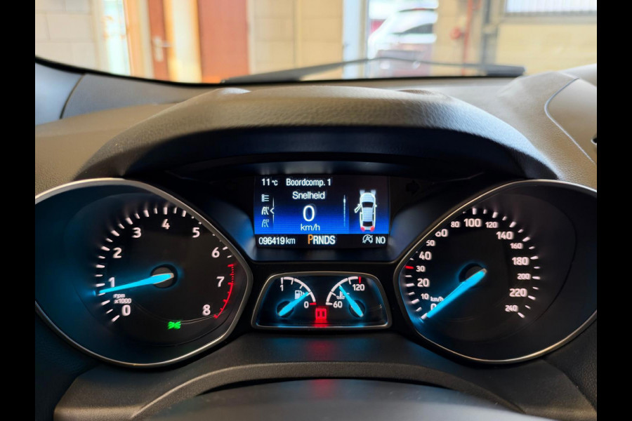 Ford Kuga 1.5 EcoBoost ST Line, Pano, Camera, carplay, Stoel/Stuurverwarming, trekhaak