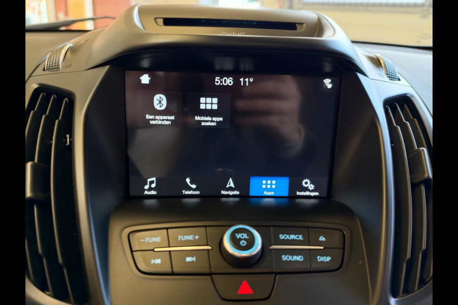 Ford Kuga 1.5 EcoBoost ST Line, Pano, Camera, carplay, Stoel/Stuurverwarming, trekhaak