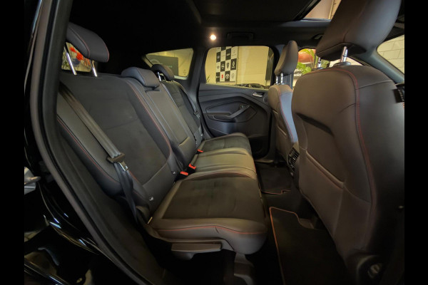 Ford Kuga 1.5 EcoBoost ST Line, Pano, Camera, carplay, Stoel/Stuurverwarming, trekhaak