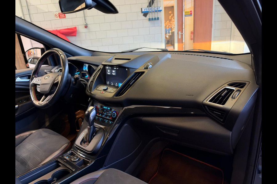Ford Kuga 1.5 EcoBoost ST Line, Pano, Camera, carplay, Stoel/Stuurverwarming, trekhaak