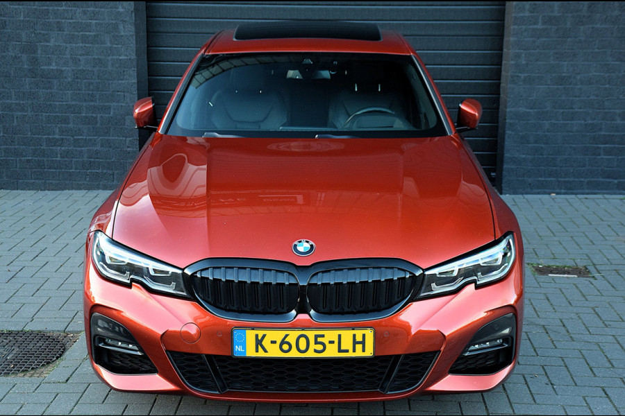 BMW 3-serie 320i High Executive Edition*M-Pakket*DAK*HEAD-UP*LEDER*ENZ*