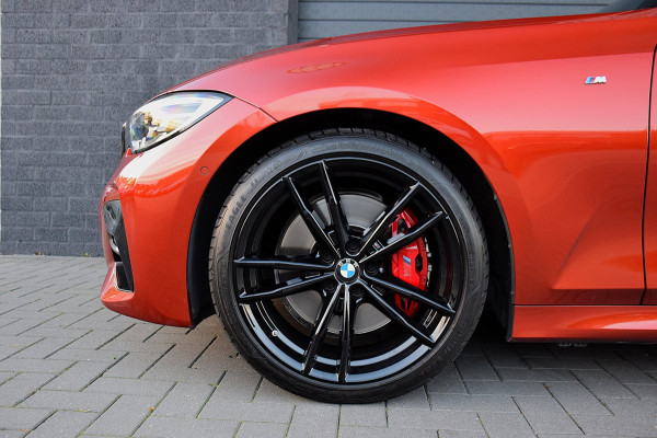 BMW 3-serie 320i High Executive Edition*M-Pakket*DAK*HEAD-UP*LEDER*ENZ*