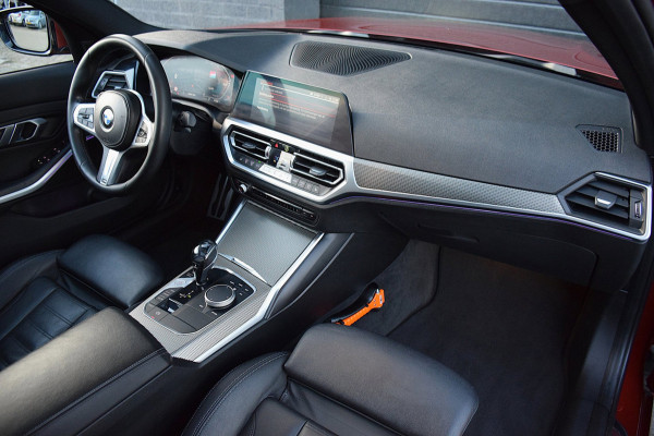 BMW 3-serie 320i High Executive Edition*M-Pakket*DAK*HEAD-UP*LEDER*ENZ*