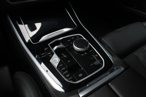 BMW X5 XDrive50e High Executive M-SPORT PRO / M-SEATS / SOFT CLOSE / PANO- DAK / LUCHTVERING / DRIVING ASSISANT PROFESSIONAL