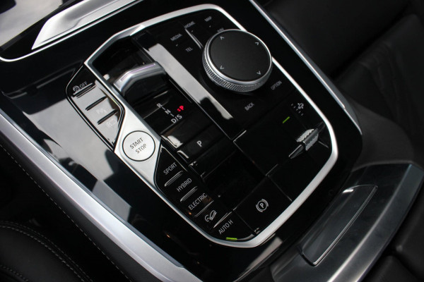 BMW X5 XDrive50e High Executive M-SPORT PRO / M-SEATS / SOFT CLOSE / PANO- DAK / LUCHTVERING / DRIVING ASSISANT PROFESSIONAL