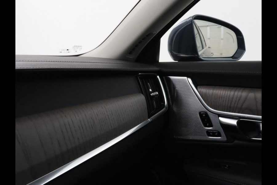 Volvo V90 2.0 T8 AWD Inscription | SOH 79,7% | Trekhaak | LED | Stoelverwarming | Adapt.Cruise | Pano.Dak | Bowers & Wilkins Sound | Stoelverwarming/Ventilatie |