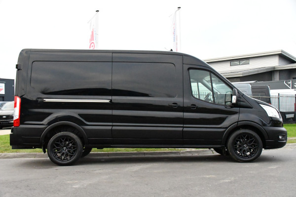 Ford Transit 350 2.0 TDCI L3H2 Black Edition Camera, Cruise, Caplay, Automaat, 130PK, Trekhaak, Multimedia, Sensoren, UNIEK!
