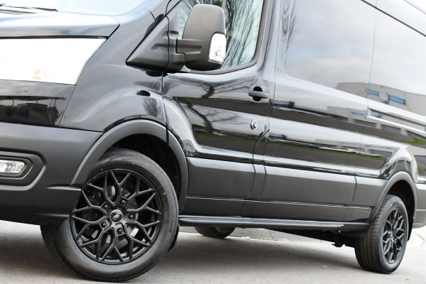 Ford Transit 350 2.0 TDCI L3H2 Black Edition Camera, Cruise, Caplay, Automaat, 130PK, Trekhaak, Multimedia, Sensoren, UNIEK!