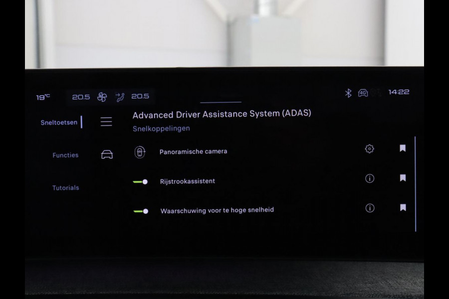 Peugeot E-3008 Allure Avantage 210 73 kWh | SOH % | Camera | Navigatie | LED | Apple Carplay |