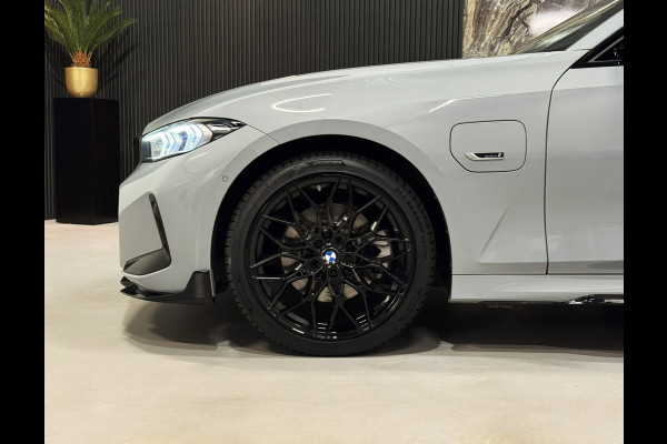 BMW 3-serie 330e M-Performance|PANO|CURVED SCREEN|LASER|HARMAN KARDON|BOMVOL!
