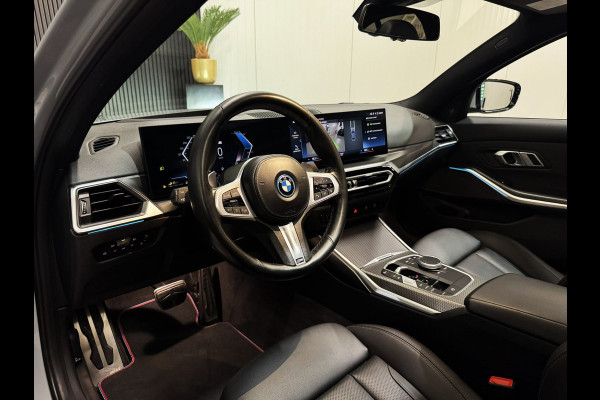 BMW 3-serie 330e M-Performance|PANO|CURVED SCREEN|LASER|HARMAN KARDON|BOMVOL!
