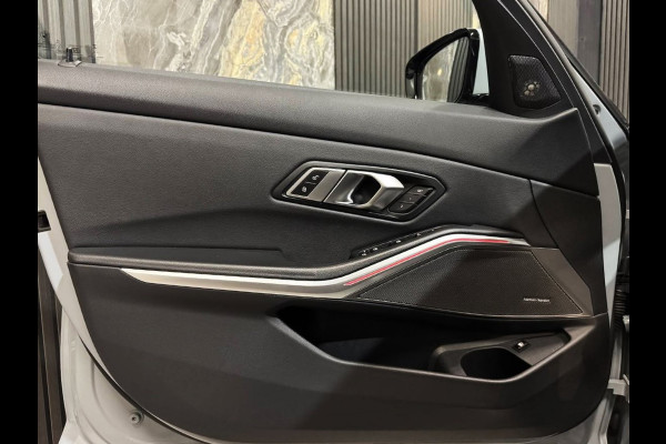 BMW 3-serie 330e M-Performance|PANO|CURVED SCREEN|LASER|HARMAN KARDON|BOMVOL!