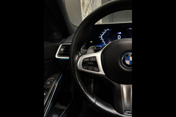 BMW 3-serie 330e M-Performance|PANO|CURVED SCREEN|LASER|HARMAN KARDON|BOMVOL!