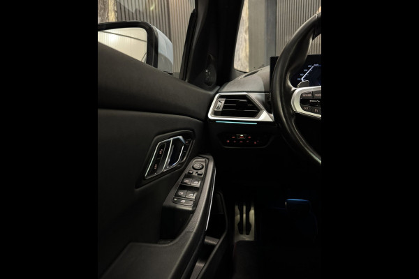BMW 3-serie 330e M-Performance|PANO|CURVED SCREEN|LASER|HARMAN KARDON|BOMVOL!