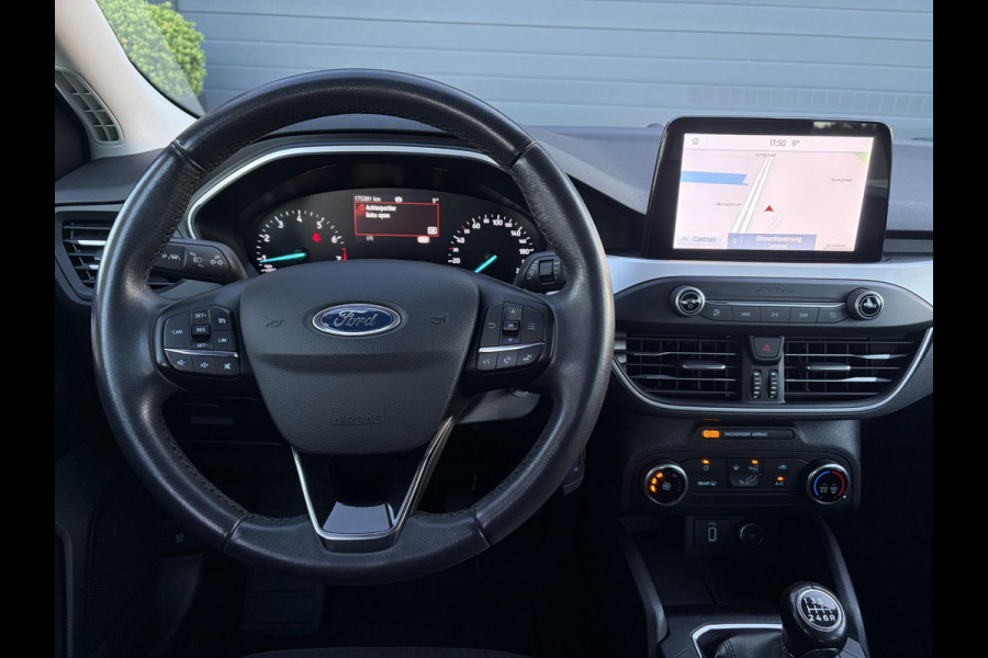 Ford Focus 1.0 EcoBoost Trend Edition Business ✓2e Eigenaar✓Carplay✓101pk✓Navi✓Clima✓Cruise✓Rijstrooksensor✓Pdc V+A✓6 Bak✓Lm velgen✓N.A.P✓Apk tot 08-2027
