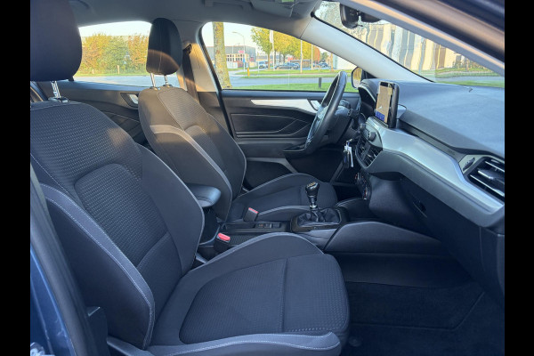 Ford Focus 1.0 EcoBoost Trend Edition Business ✓2e Eigenaar✓Carplay✓101pk✓Navi✓Clima✓Cruise✓Rijstrooksensor✓Pdc V+A✓6 Bak✓Lm velgen✓N.A.P✓Apk tot 08-2027