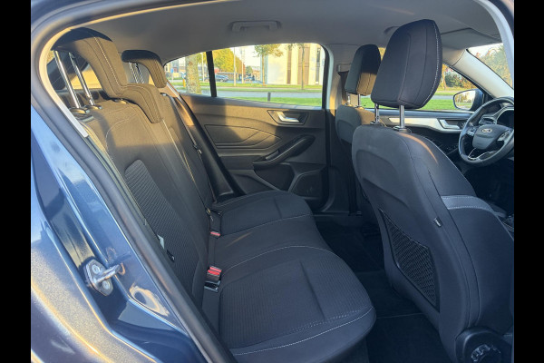 Ford Focus 1.0 EcoBoost Trend Edition Business ✓2e Eigenaar✓Carplay✓101pk✓Navi✓Clima✓Cruise✓Rijstrooksensor✓Pdc V+A✓6 Bak✓Lm velgen✓N.A.P✓Apk tot 08-2027