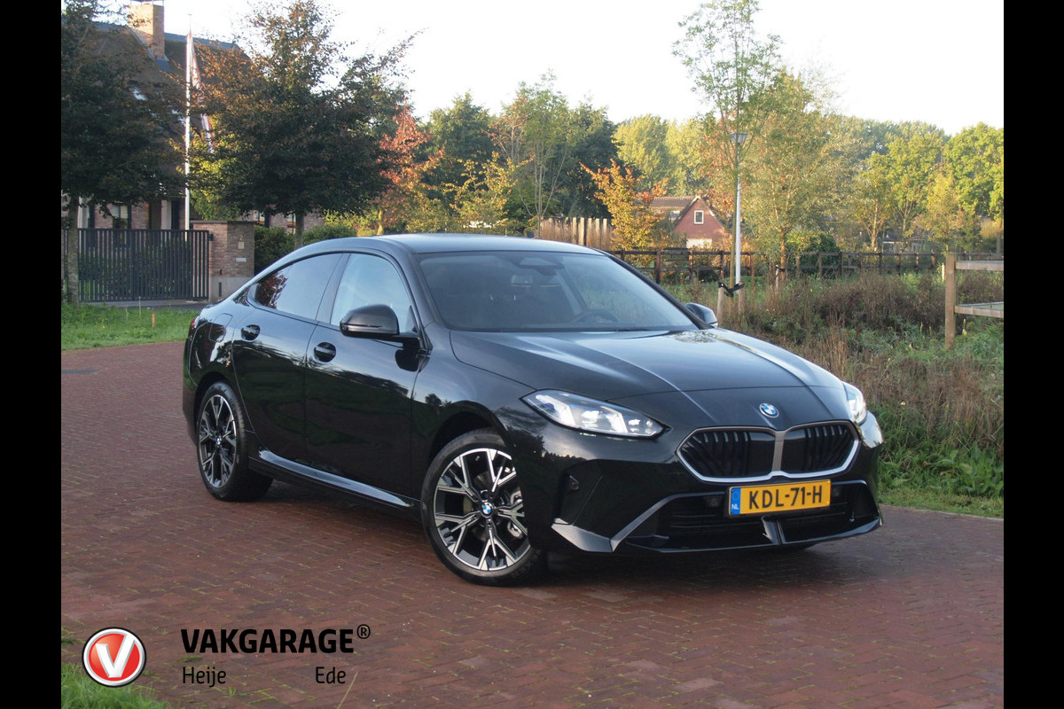 BMW 2 Serie Gran Coupé 220 M Sport Design Edition | Dealergarantie t/m 04-2029 | Camera | Sfeerverlichting | Apple Carplay | NL-Auto |