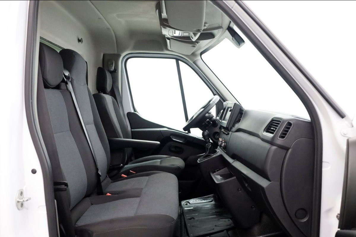Renault Master T35 2.3 dCi 145pk Bakwagen met laadklep 1158kg laadvermogen 05-2023
