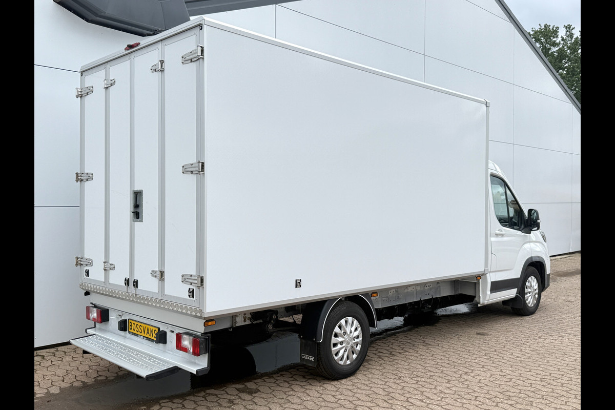 Maxus eDeliver 9 65kWh 204PK Elektrisch Bakwagen Airco ACC Carplay Camera Parkeersensoren Voor