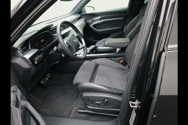 Audi Q8 e-tron 50 quattro S Edition 95 kWh 340pk | Parkeercamera | Elekt. verstelbare voorstoelen met geh. bestuurdersstoel | Stoelverwarming | Adaptive cruise controle | 21 inch Lichtmetalen velgen