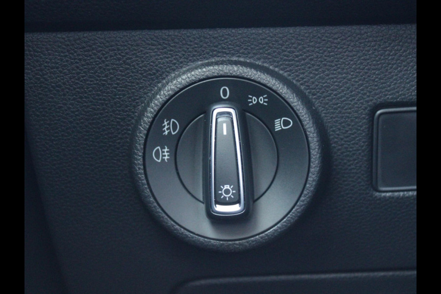 Seat Ateca 1.0 TSI Style Business Intense | APPLE CARPLAY / ANDROID AUTO | ACHTERUITRIJ CAMERA |