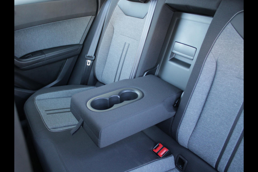 Seat Ateca 1.0 TSI Style Business Intense | APPLE CARPLAY / ANDROID AUTO | ACHTERUITRIJ CAMERA |