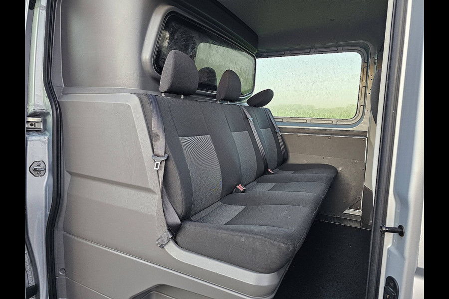 Volkswagen Crafter 35 2.0TDI L3H2 Dubbele cabine 5p Cruise control, Airco, Carplay, Navi, Camera