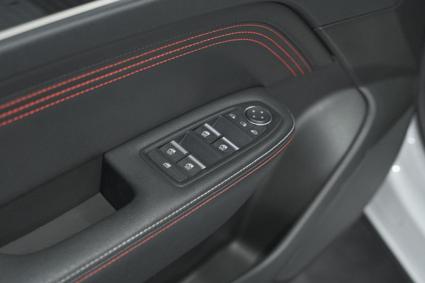 Renault Arkana 1.3 TCe 140 EDC RS Line | Camera | Cruise Control Adaptief | Dodehoekdetectie | Stoelverwarming | Apple Carplay