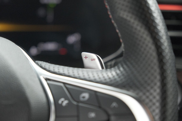 Renault Arkana 1.3 TCe 140 EDC RS Line | Camera | Cruise Control Adaptief | Dodehoekdetectie | Stoelverwarming | Apple Carplay