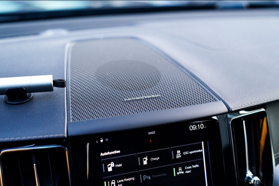 Volvo XC60 2.0 Recharge T8 AWD Inscription | Head Up Display | Stoelverkoeling | Stuurwielverwarming | Harman/Kardon | 360 Camera