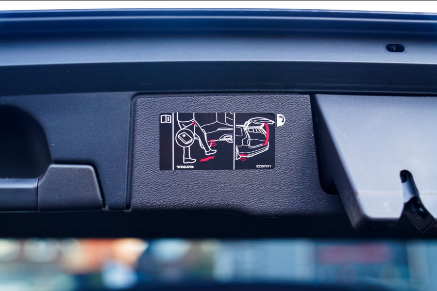 Volvo XC60 2.0 Recharge T8 AWD Inscription | Head Up Display | Stoelverkoeling | Stuurwielverwarming | Harman/Kardon | 360 Camera