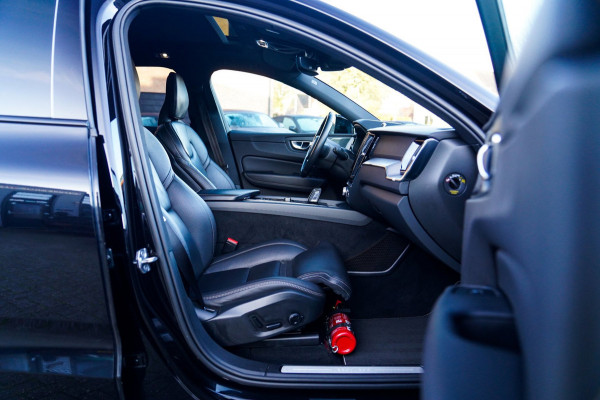 Volvo XC60 2.0 Recharge T8 AWD Inscription | Head Up Display | Stoelverkoeling | Stuurwielverwarming | Harman/Kardon | 360 Camera