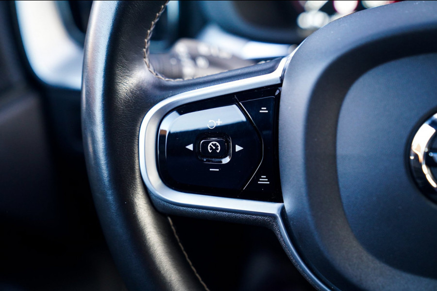 Volvo XC60 2.0 Recharge T8 AWD Inscription | Head Up Display | Stoelverkoeling | Stuurwielverwarming | Harman/Kardon | 360 Camera