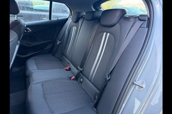 BMW 1-serie 116i Business Edition Plus (RIJKLAAR, BOVAG)