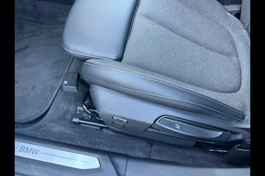 BMW 1-serie 116i Business Edition Plus (RIJKLAAR, BOVAG)