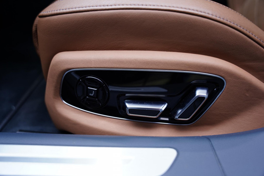 Audi A8 55 TFSI quattro Pro Line Plus / Vierwielbesturing / Panoramadak / B&O
