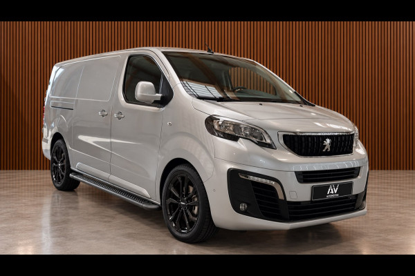 Peugeot Expert 2.0 BlueHDI 150 PK Long Premium | L3H1 | Navigatie | Camera | CarPlay | Lederen bekleding | 3-Zitter | Cruise control | Airco | Nieuwe APK
