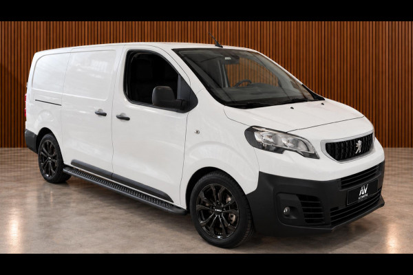 Peugeot Expert 2.0 BlueHDI 150 PK Long Premium | L3H1 | Camera | Navigatie | CarPlay | Stoelverwarming | Lederen bekleding | 3-Zitter | Airco | Nieuwe APK