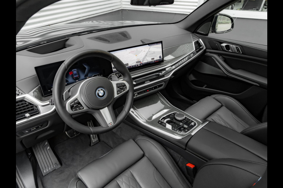 BMW X5 xDrive50e - M-Sport Pro - M-Zetels - Carbon Interieur - Pano - Trekhaak