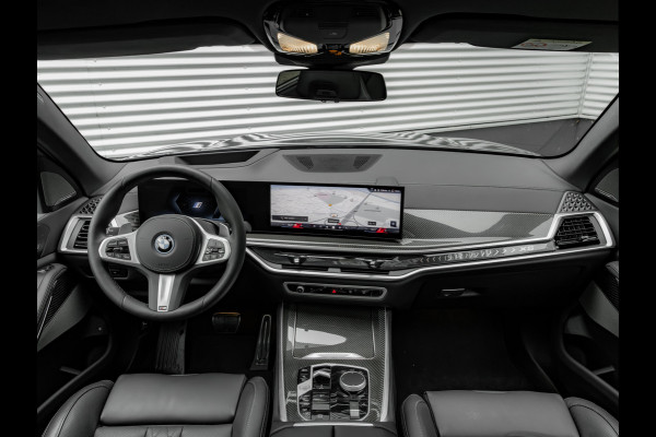 BMW X5 xDrive50e - M-Sport Pro - M-Zetels - Carbon Interieur - Pano - Trekhaak