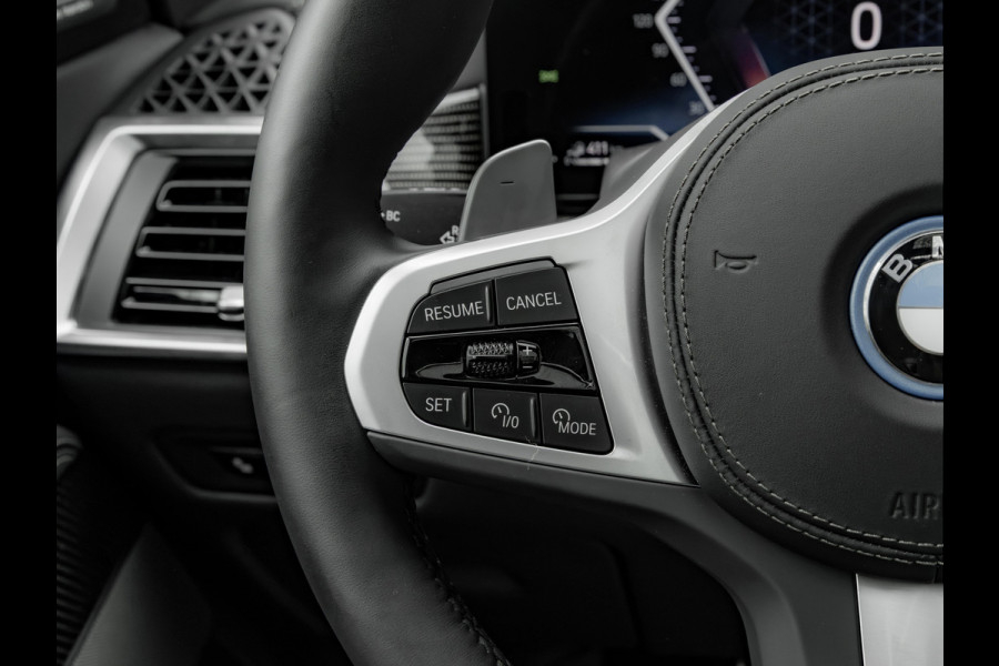 BMW X5 xDrive50e - M-Sport Pro - M-Zetels - Carbon Interieur - Pano - Trekhaak
