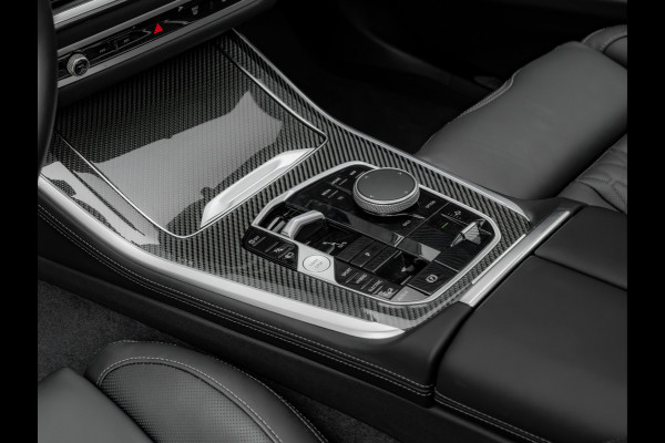 BMW X5 xDrive50e - M-Sport Pro - M-Zetels - Carbon Interieur - Pano - Trekhaak