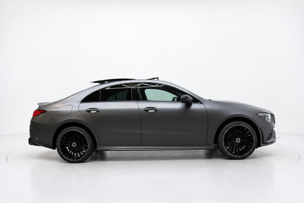 Mercedes-Benz CLA-Klasse 250 e AMG NIGHT PANO SFEER 360