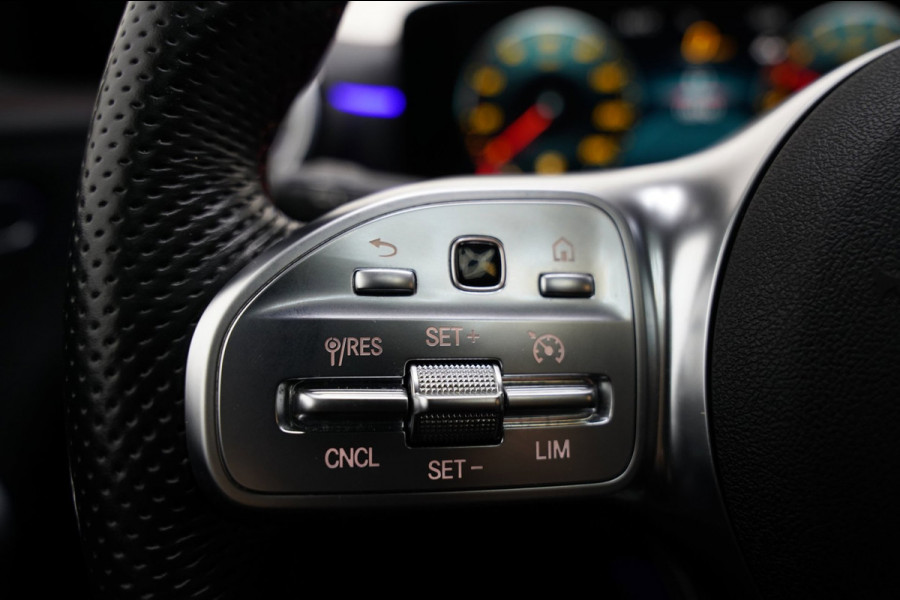 Mercedes-Benz CLA-Klasse 250 e AMG NIGHT PANO SFEER 360