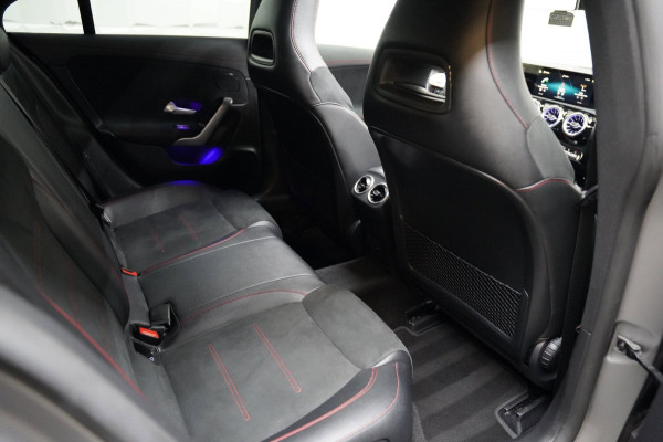 Mercedes-Benz CLA-Klasse 250 e AMG NIGHT PANO SFEER 360