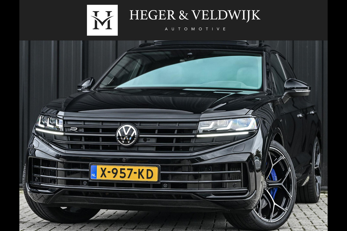 Volkswagen Touareg 3.0 TSi eHybrid 4MOTION R | 462PK | Panoramadak | NL-Auto | Night Vision | Massage + Ventilatie | HUD | Dynaudio | Luchtvering | Soft Close | Adaptive Cruise | Ambiance Interieur | Keyless Entry | Stoelverwarming V+A | Stuurverwarming | Trekhaak |