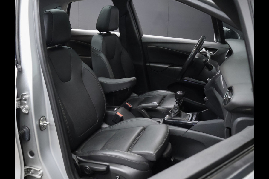 Opel Crossland X 1.2 Turbo Innovation Sport (PANORAMADAK,HEAD-UP DISPLAY,APPLE CARPLAY,NAVI,LED,GETINT,SPORTSTOELEN,LM VELGEN)