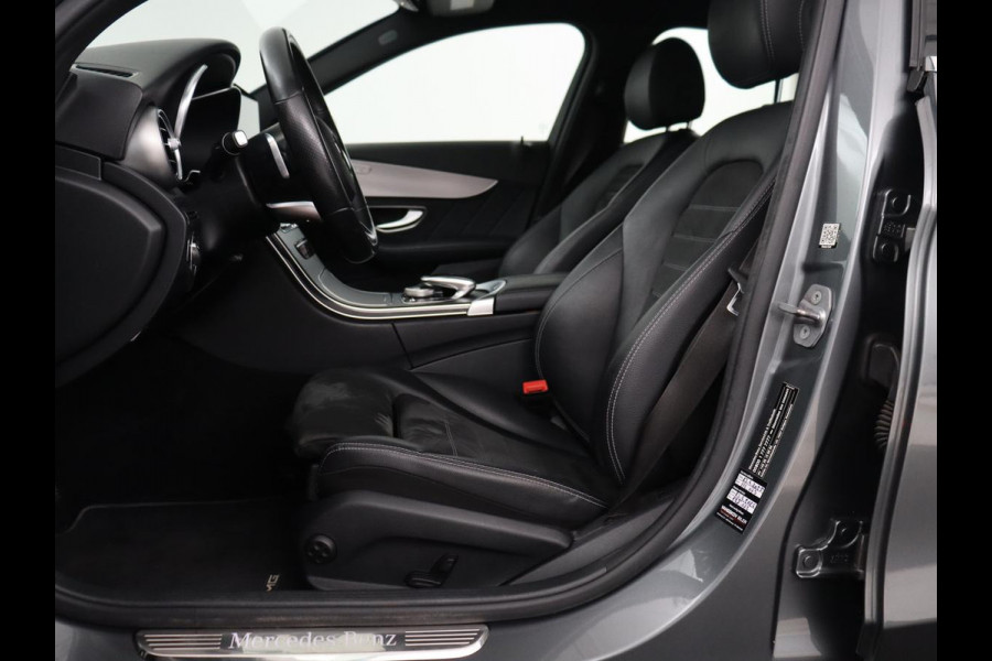Mercedes-Benz C-Klasse 300 AMG Line Avantgarde | Leder/alcantara | Adaptive cruise | 258 pk | Camera | Park assist | Navigatie | Stoelverwarming | Virtual cockpit | Carplay | Full LED |